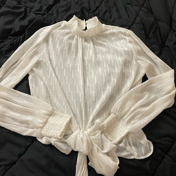 Express Tops - White sheer express top size medium